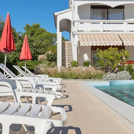 Luce By Interhome