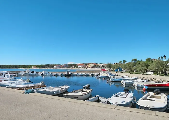 Luce By Interhome Vir